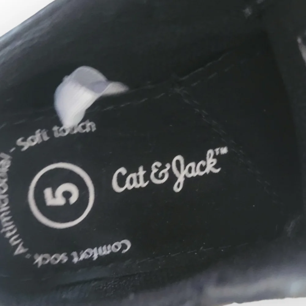 Cat & Jack Size 5 Toddler Black Formal Shoes with Velcro